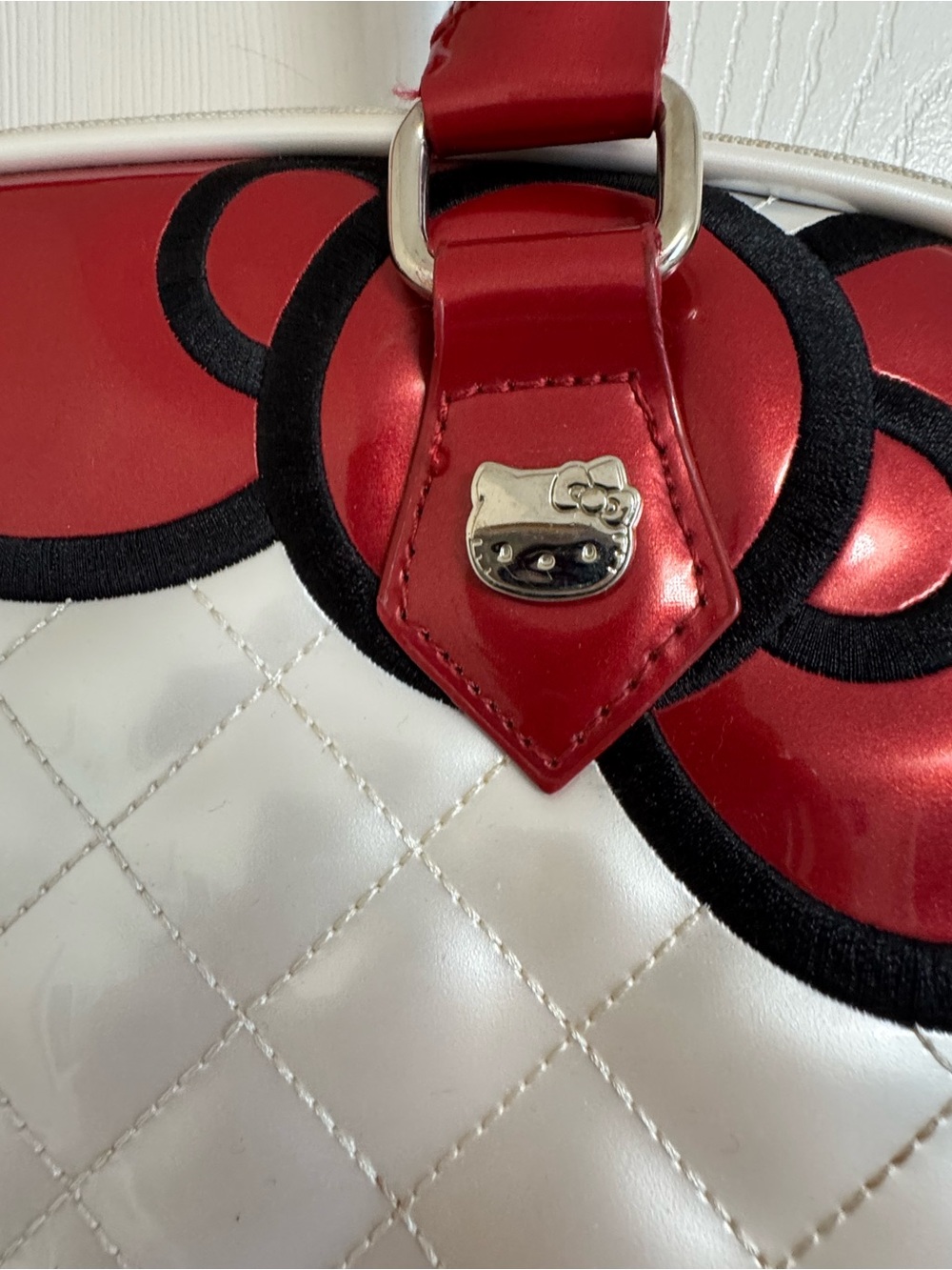 HelloKitty LoungeflySet Quilted Purse & Wallet Set with Red Logo Plaque - Picture 14 of 16